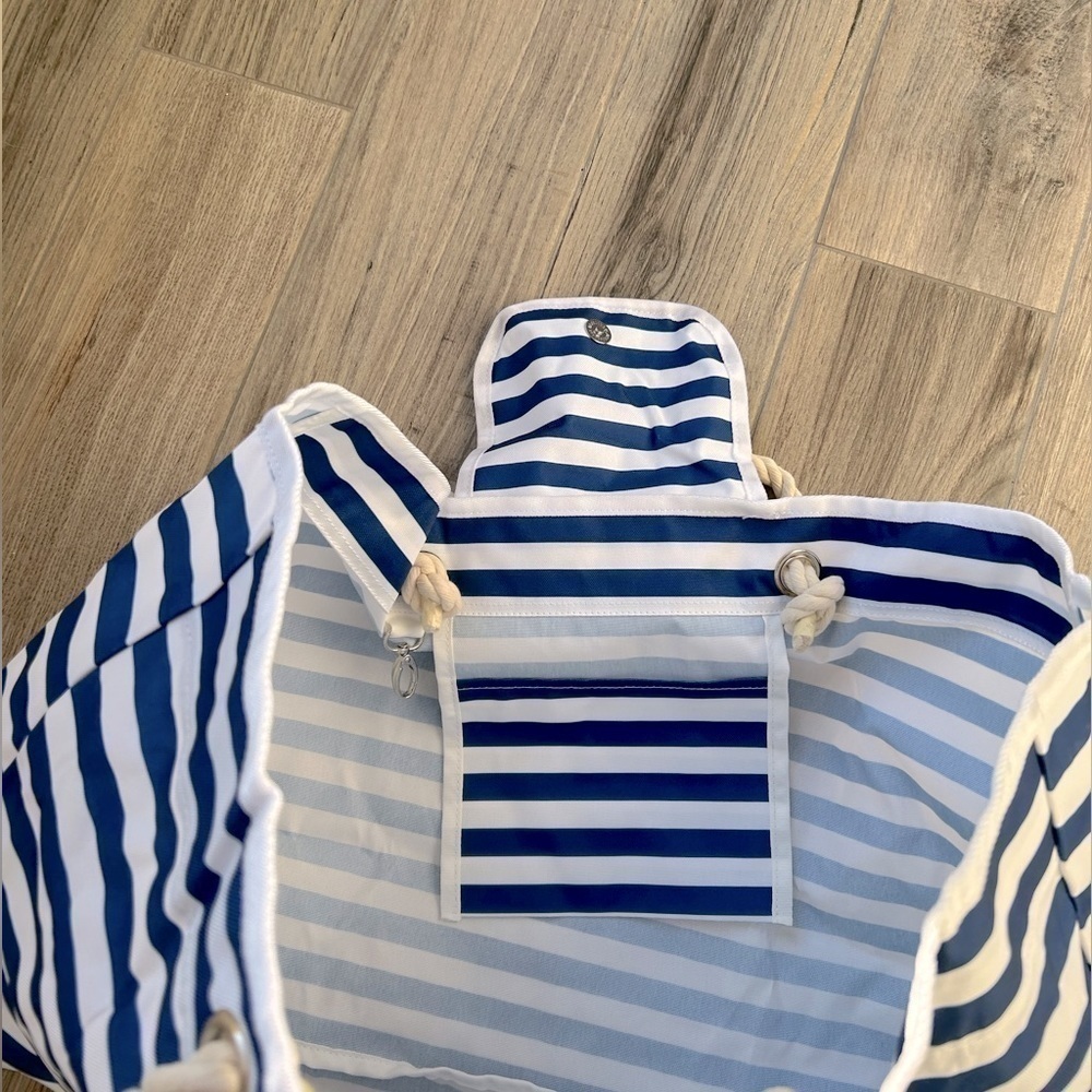Extra Large Waterproof Beach Tote - Picture 4 of 4